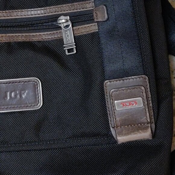 Tumi Alpha Bravo Beale Mini Messenger Bag Black Canvas - Picture 7 of 10